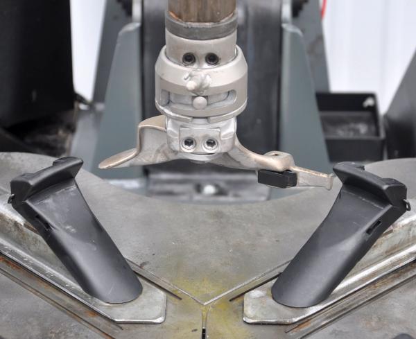 Reifenmontiermaschine GIULIANO S231 PAX Runflat Hilfsarm Reifenwechselmaschine